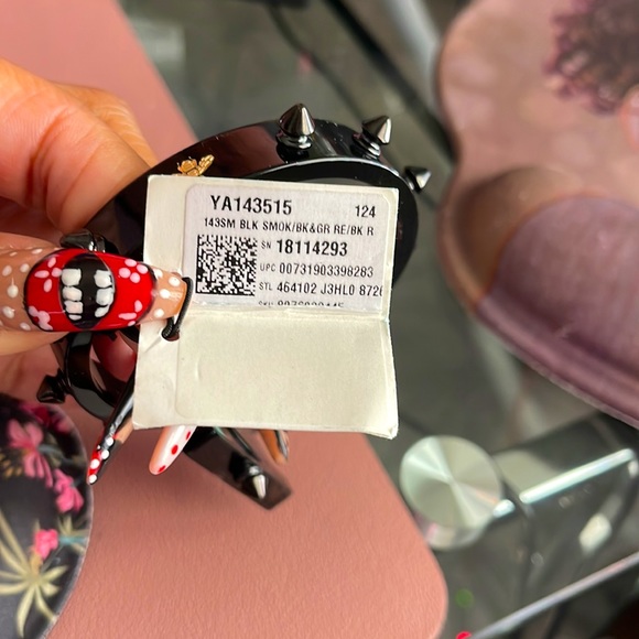 New! Gucci Rare Skeleton Glass studs Women's Watch - Picture 4 of 5